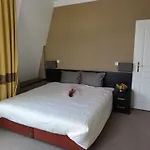 Park Apartment *