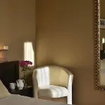 Park Apartment *